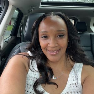 Meet your Posher, Lynette